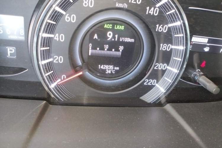 Used Honda Odyssey 2018 2.4L Prestige Edition Odometer Close Up