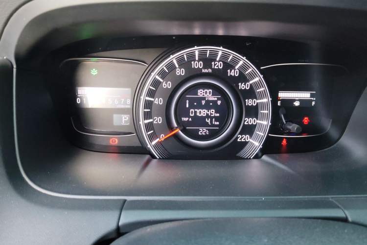 Used Honda Odyssey 2018 2.4L Luxury Edition Odometer Close Up