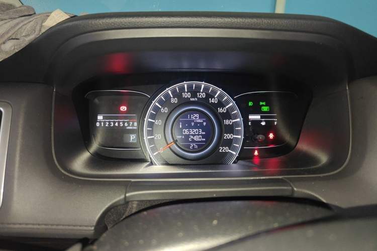 Used Honda Odyssey 2018 2.4L Smart Edition Odometer Close Up
