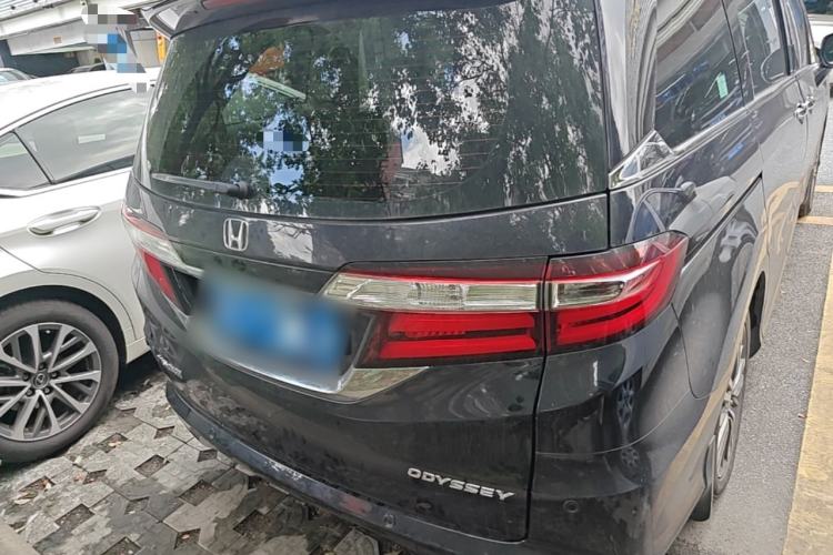 Used Honda Odyssey 2018 2.4L Luxury Edition Rear