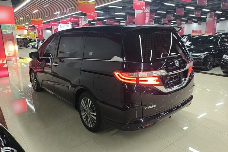 Used Honda Odyssey 2018 2.4L Luxury Edition Rear Left 45 Deg