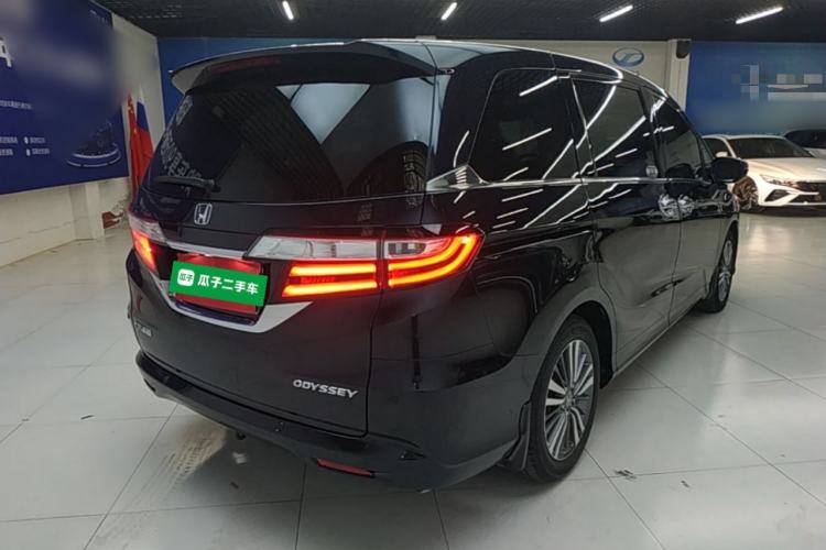 Used Honda Odyssey 2018 2.4L Smart Edition Rear Right 45 Deg