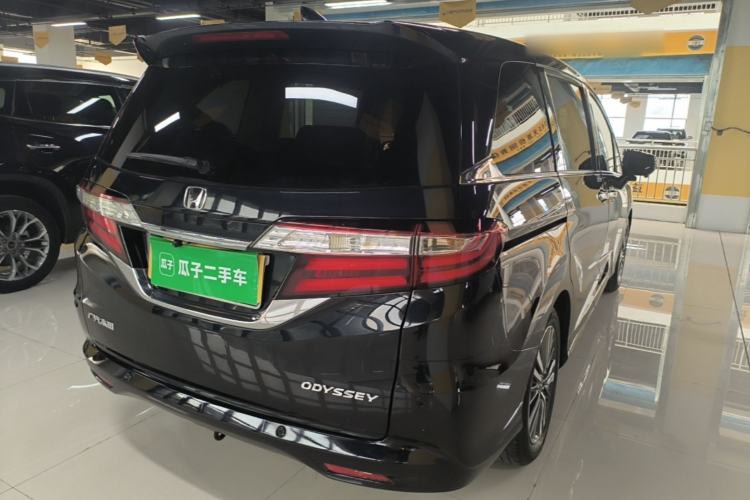 Used Honda Odyssey 2018 2.4L Smart Edition Rear Right 45 Deg