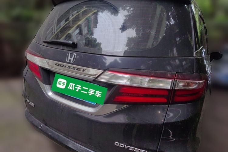 Used Honda Odyssey 2018 2.4L Luxury Edition Rear Right 45 Deg