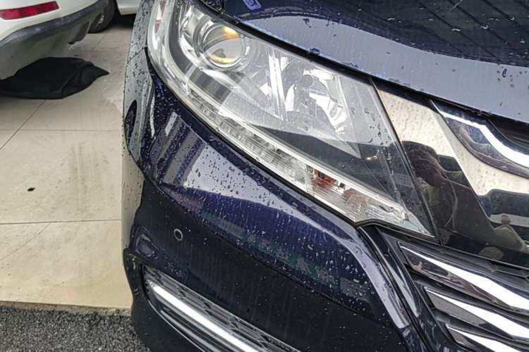 Used Honda Odyssey 2018 2.4L Luxury Edition Right Front Headlight