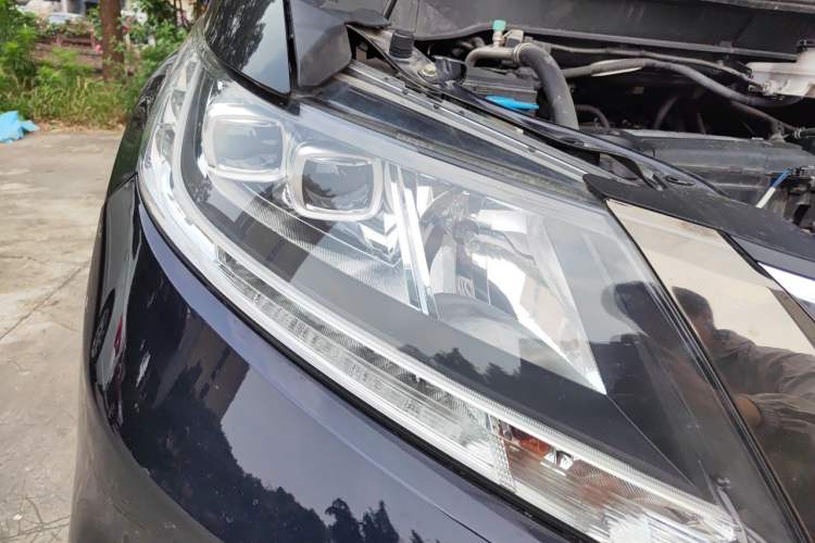Used Honda Odyssey 2018 2.4L Smart Edition Right Front Headlight