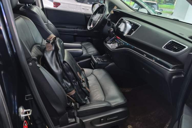 Used Honda Odyssey 2018 2.4L Smart Edition Right Front Seat