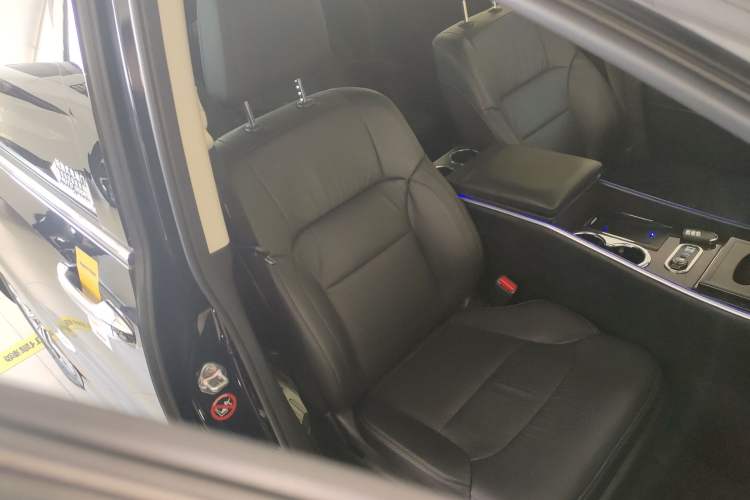 Used Honda Odyssey 2018 2.4L Smart Edition Right Front Seat