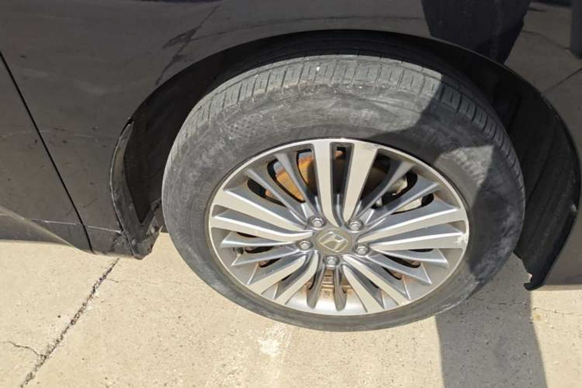 Used Honda Odyssey 2018 2.4L Prestige Edition Right Front Wheel Hub