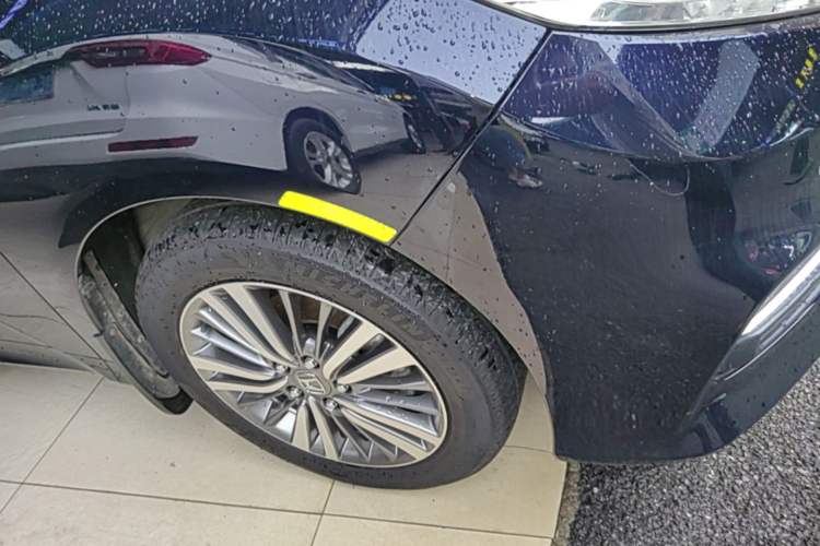 Used Honda Odyssey 2018 2.4L Luxury Edition Right Front Wheel Hub