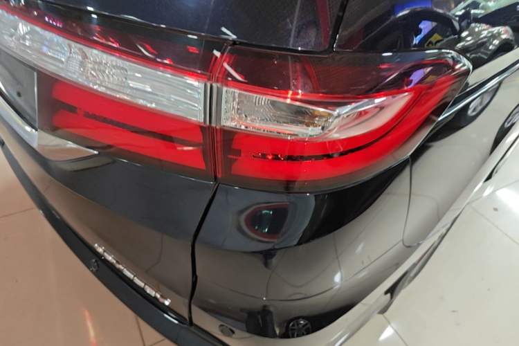 Used Honda Odyssey 2018 2.4L Luxury Edition Right Rear Taillight