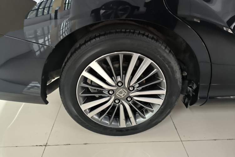 Used Honda Odyssey 2018 2.4L Smart Edition Right Rear Wheel Hub