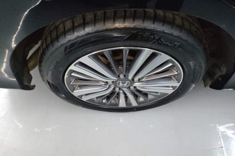 Used Honda Odyssey 2018 2.4L Smart Edition Right Rear Wheel Hub