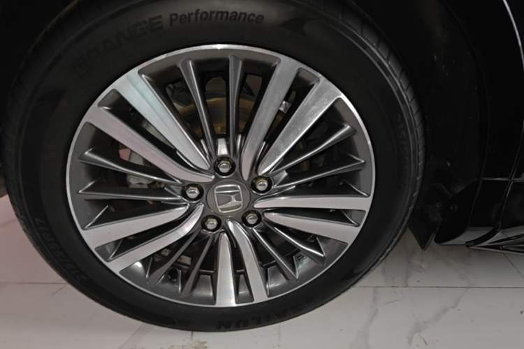 Used Honda Odyssey 2018 2.4L Smart Edition Right Rear Wheel Hub