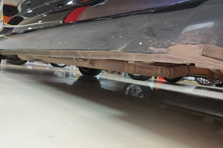 Used Honda Odyssey 2018 2.4L Luxury Edition Right Side Sill