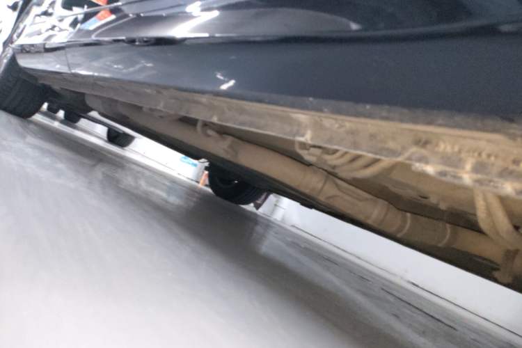 Used Honda Odyssey 2018 2.4L Smart Edition Right Side Sill