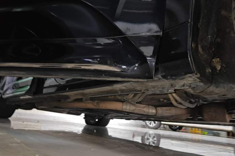 Used Honda Odyssey 2018 2.4L Smart Edition Right Side Sill