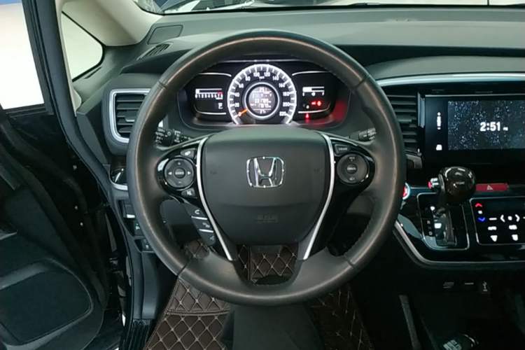 Used Honda Odyssey 2018 2.4L Smart Edition Steering Wheel