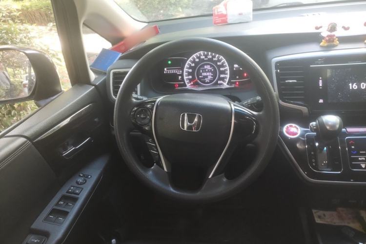 Used Honda Odyssey 2018 2.4L Luxury Edition Steering Wheel