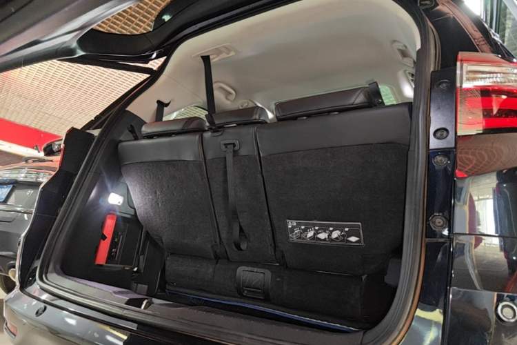 Used Honda Odyssey 2018 2.4L Luxury Edition Trunk
