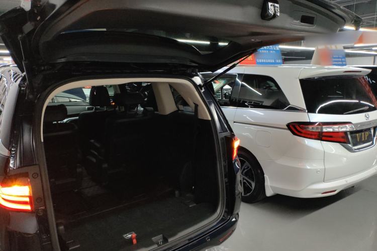 Used Honda Odyssey 2018 2.4L Smart Edition Trunk