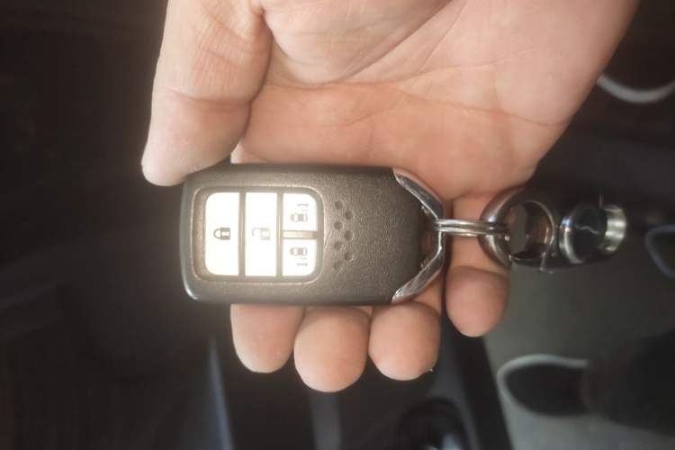 Used Honda Odyssey 2018 2.4L Luxury Edition Vehicle Key