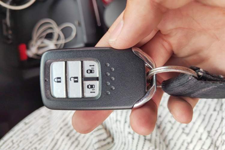 Used Honda Odyssey 2018 2.4L Smart Edition Vehicle Key