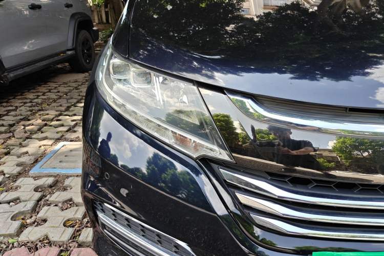 Used Honda Odyssey 2018 2.4L Smart Edition Right Front Headlight