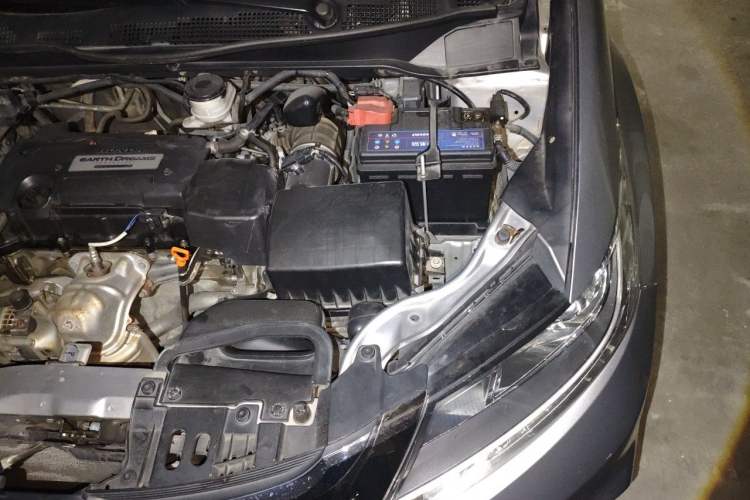 Used Honda Odyssey 2018 2.4L Luxury Edition Engine Bay Left