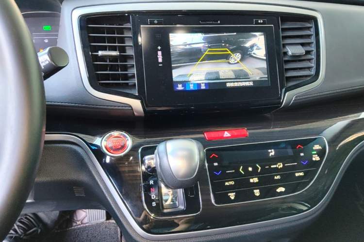Used Honda Odyssey 2018 2.4L Smart Edition Audio And AC Panel