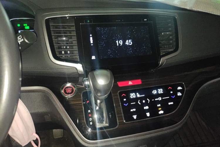 Used Honda Odyssey 2018 2.4L Smart Edition Audio And AC Panel