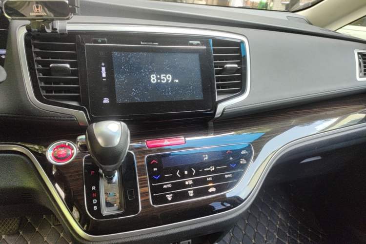 Used Honda Odyssey 2018 2.4L Smart Edition Audio And AC Panel