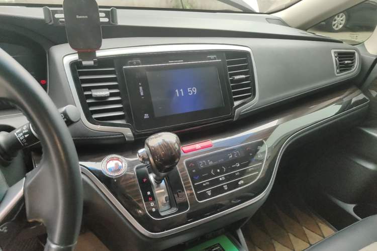 Used Honda Odyssey 2018 2.4L Prestige Edition Audio And AC Panel