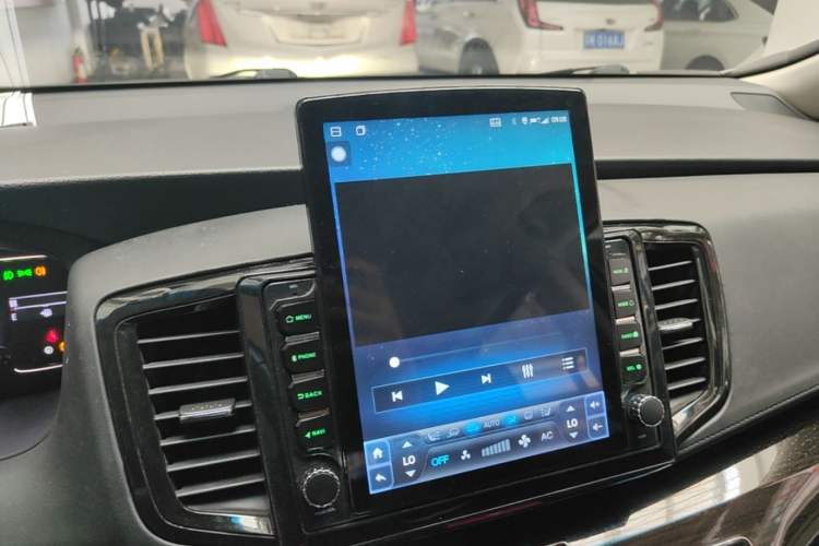 Used Honda Odyssey 2018 2.4L Prestige Edition Audio And AC Panel