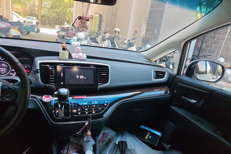 Used Honda Odyssey 2018 2.4L Smart Edition Audio And AC Panel