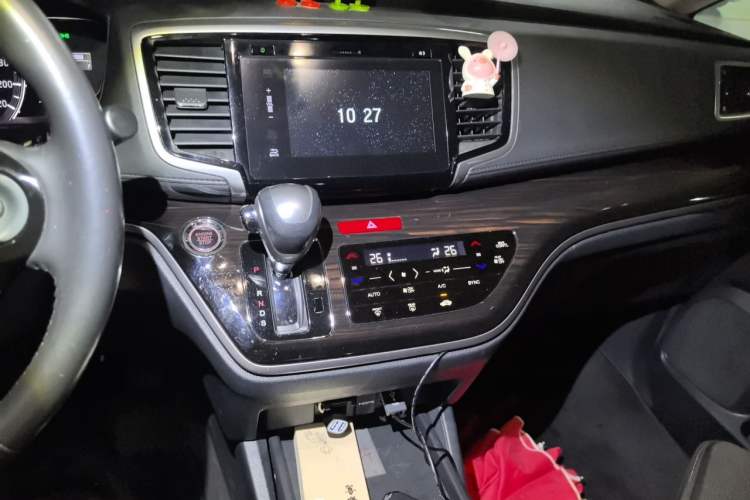 Used Honda Odyssey 2018 2.4L Smart Edition Audio And AC Panel