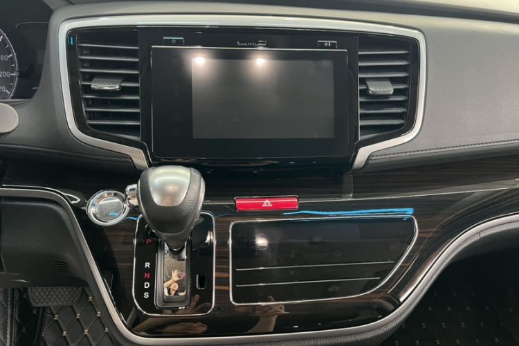 Used Honda Odyssey 2018 2.4L Smart Edition Audio And AC Panel