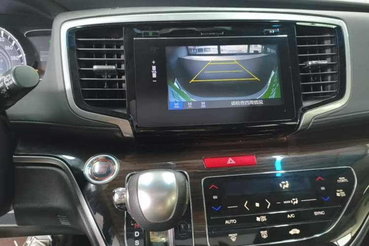 Used Honda Odyssey 2018 2.4L Smart Edition Audio And AC Panel