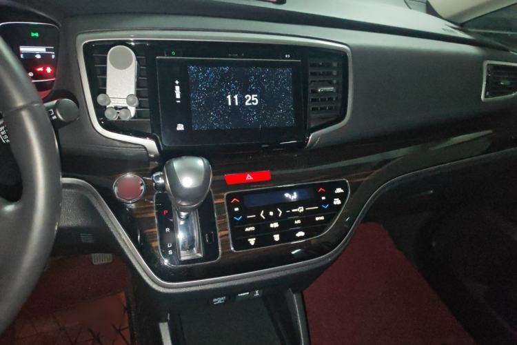 Used Honda Odyssey 2018 2.4L Smart Edition Audio And AC Panel