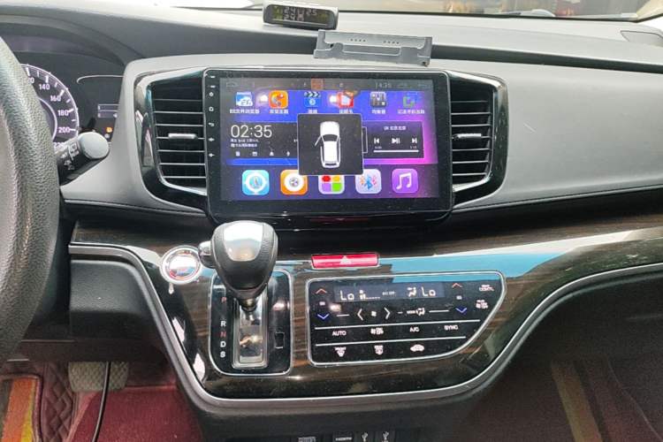 Used Honda Odyssey 2018 2.4L Luxury Edition Audio And AC Panel