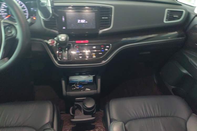 Used Honda Odyssey 2018 2.4L Smart Edition Audio And AC Panel