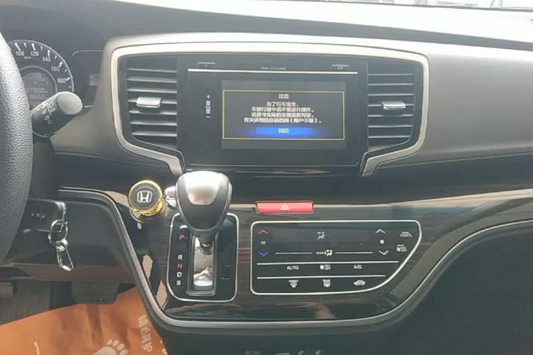 Used Honda Odyssey 2018 2.4L Comfort Version Audio And AC Panel