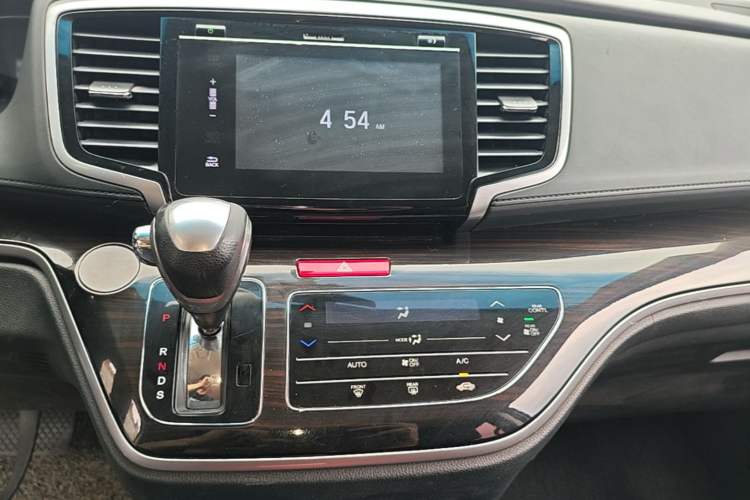 Used Honda Odyssey 2018 2.4L Comfort Version Audio And AC Panel
