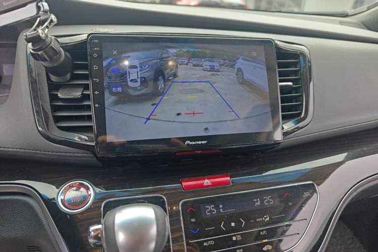 Used Honda Odyssey 2018 2.4L Smart Edition Audio And AC Panel