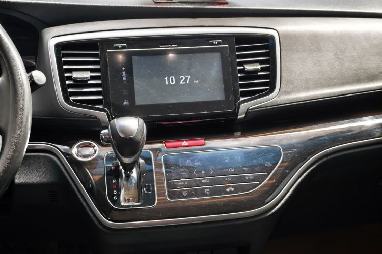 Used Honda Odyssey 2018 2.4L Smart Edition Audio And AC Panel
