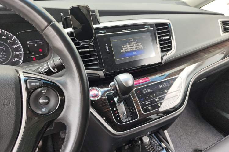 Used Honda Odyssey 2018 2.4L Smart Edition Audio And AC Panel