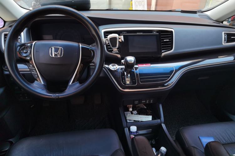 Used Honda Odyssey 2018 2.4L Luxury Edition Center Console
