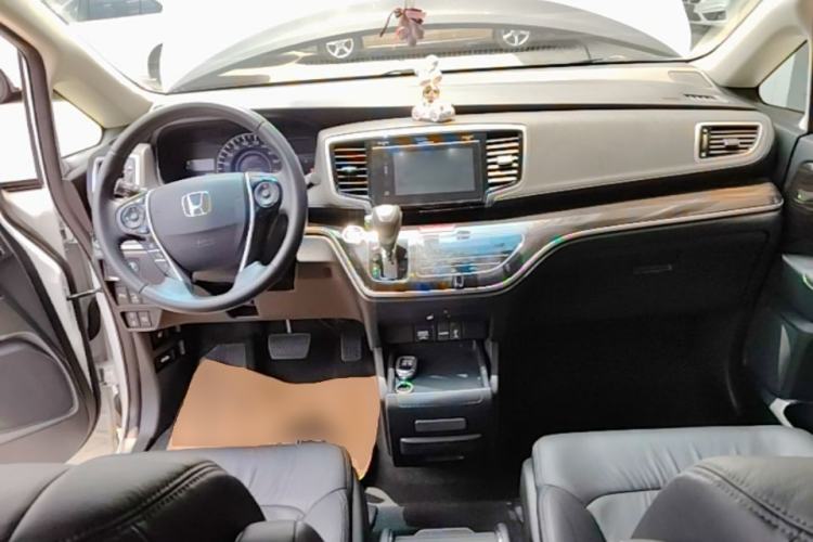 Used Honda Odyssey 2018 2.4L Smart Edition Center Console