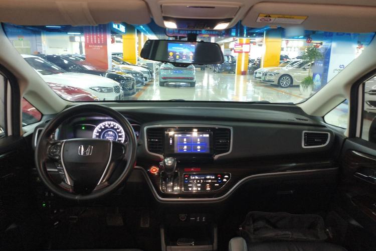 Used Honda Odyssey 2018 2.4L Luxury Edition Center Console