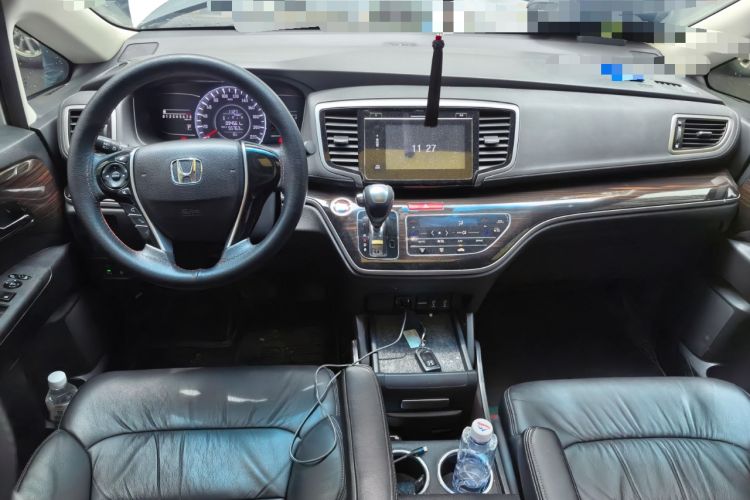 Used Honda Odyssey 2018 2.4L Luxury Edition Center Console